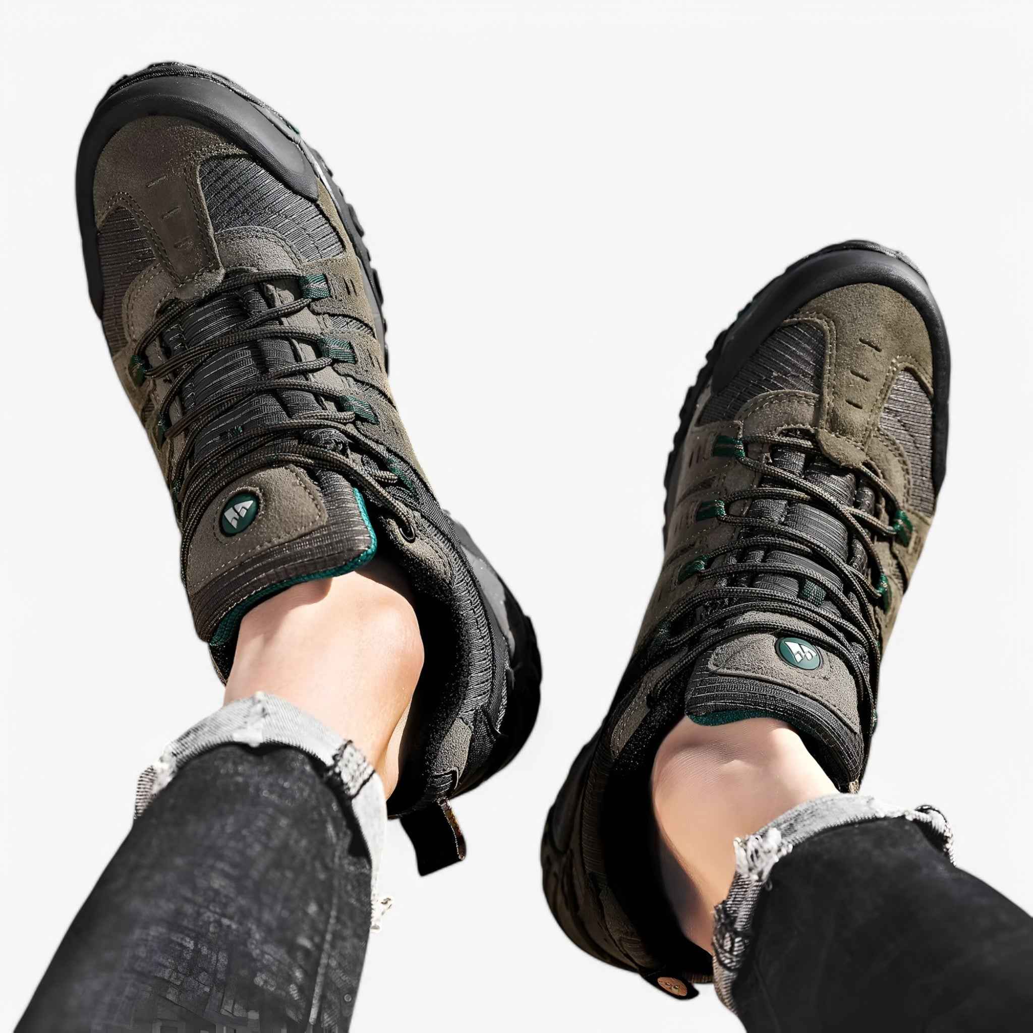 Men's Suede and Leather Hiking Shoes with Breathable Lining and Anti-Slip Outsole for Trail and Outdoor Use
