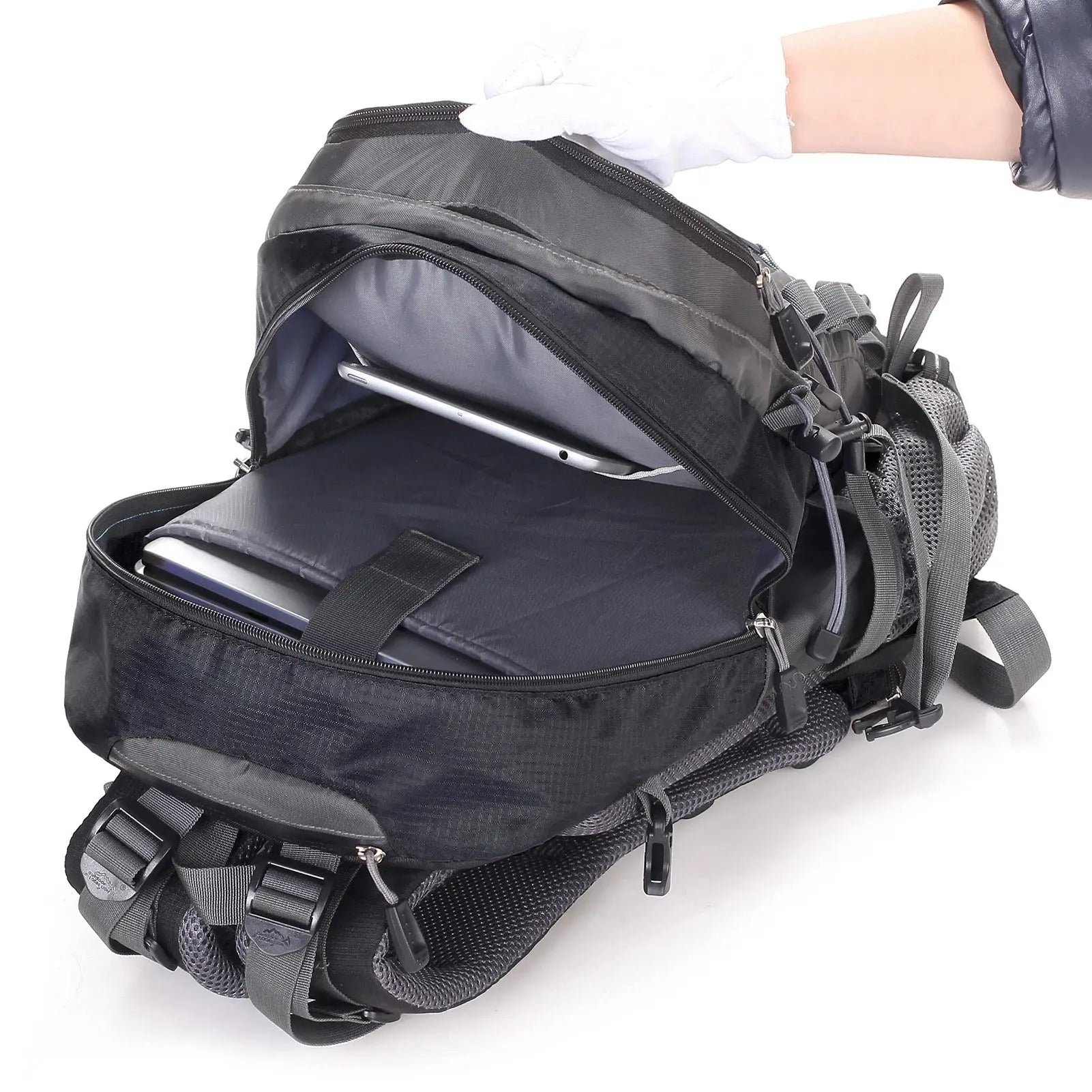 Montarro Pro 40L Outdoor Backpack – Water - Resistant Hiking Bag with Ergonomic Support - MontarroMontarro